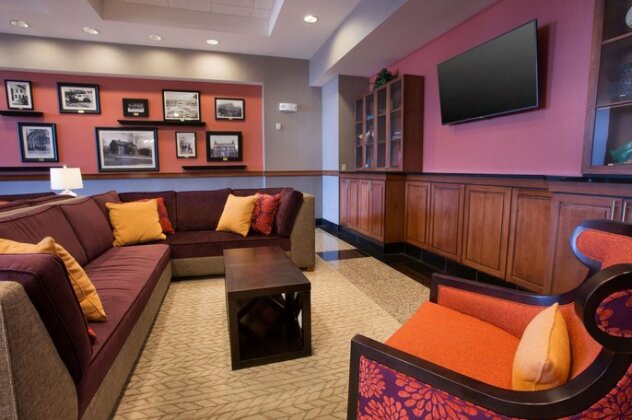 Drury Inn & Suites Cincinnati Sharonville - Photo2