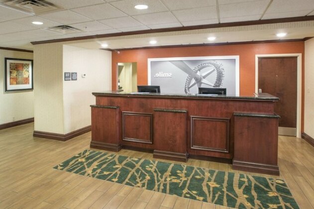 Hampton Inn & Suites Cincinnati-Union Centre - Photo5