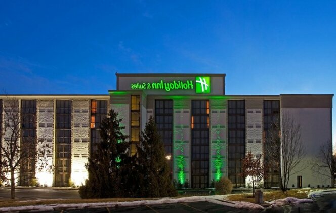 Holiday Inn Cincinnati-Eastgate - Photo2