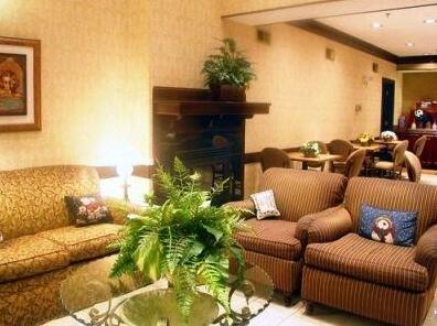 Holiday Inn Express Hotel & Suites Cincinnati-I-75 Mitchell Ave - Photo3