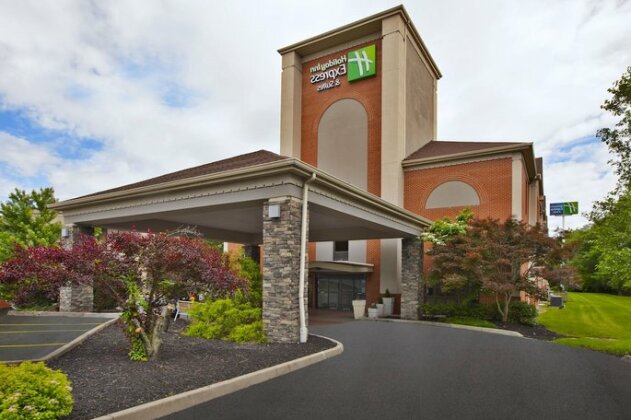 Holiday Inn Express Hotel & Suites Cincinnati Northeast-Milford - Photo2