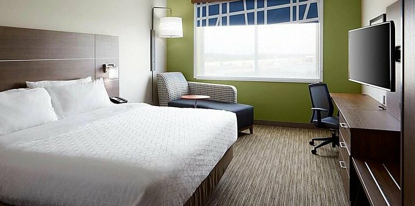 Holiday Inn Express & Suites - Cincinnati North - Liberty Way - Photo4