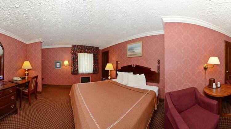 Rodeway Inn & Suites Clarence Buffalo East - Photo3