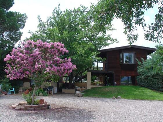 Flying Eagle Country Bed and Breakfast Clarkdale