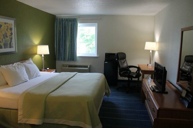 Days Inn & Suites Bridgeport Clarksburg - Photo4