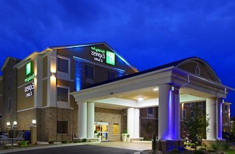 Holiday Inn Express Hotel & Suites Clarksville - Photo3
