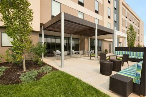 Home2 Suites by Hilton Clarksville/Ft Campbell - Photo4