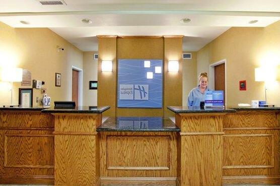 Holiday Inn Express Hotel & Suites Claypool Hill -Richlands Area - Photo5