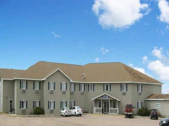 Clear Lake Hotel & Suites
