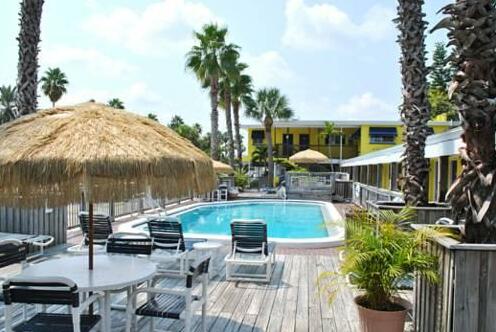 Barefoot Bay Resort Motel - Photo2
