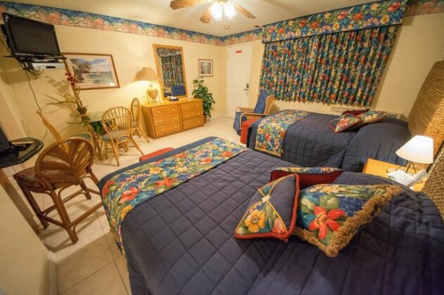 Camelot Beach Suites - Photo5