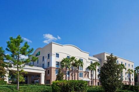 Holiday Inn Express Hotel & Suites Clearwater US 19 North - Photo2