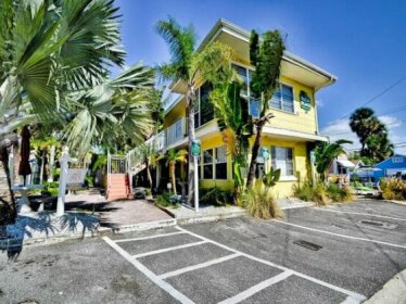 Palm Place 1 - Sabal Palm Beach getaway 624