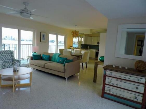 Seaside Seclusion Condominiums by Belloise Realty - Photo4