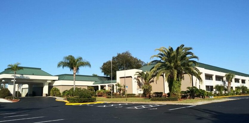 SureStay Plus Hotel by Best Western Clearwater Central - Photo3