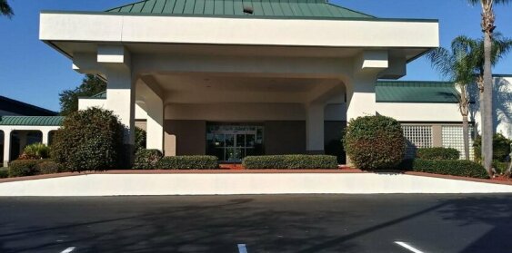 SureStay Plus Hotel by Best Western Clearwater Central