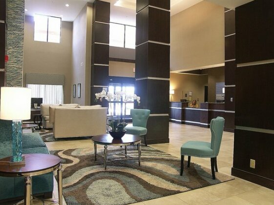 Holiday Inn Express & Suites - Cleveland Northwest - Photo2
