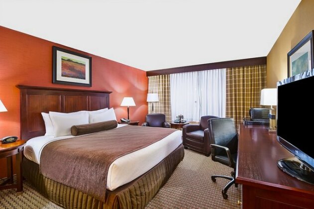Crowne Plaza Cleveland South-Independence - Photo4