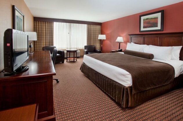 Crowne Plaza Cleveland South-Independence - Photo5