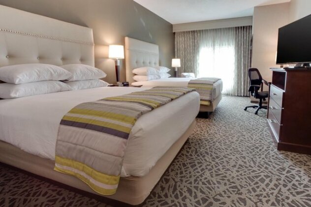 Drury Inn & Suites Cleveland Beachwood - Photo3