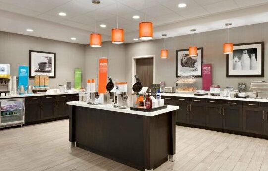 Hampton Inn By Hilton North Olmsted Cleveland Airport - Photo5