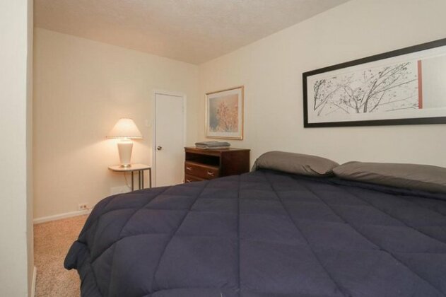 Unbeatable Downtown Location - 5 Beds & Parking
