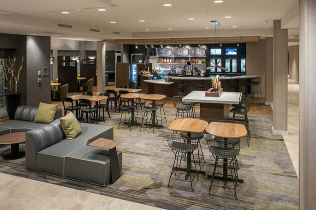 Courtyard by Marriott Albany Clifton Park - Photo2