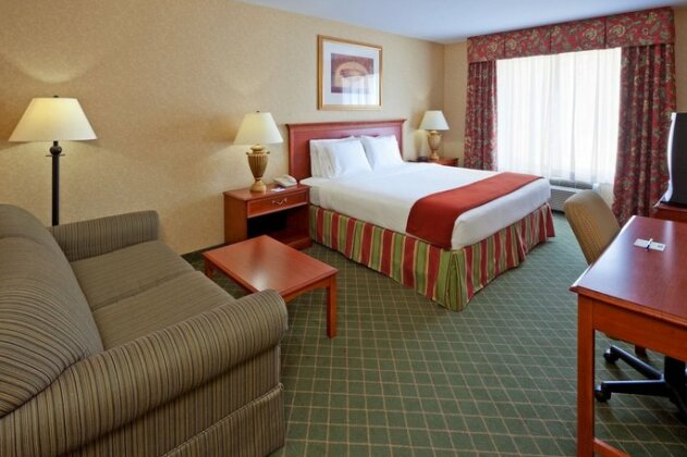 Holiday Inn Express Hotel & Suites Clifton Park - Photo4