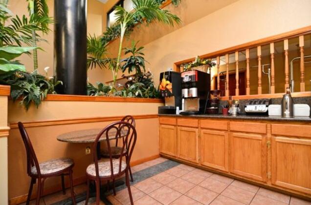 Ridgeland Inn - Photo5