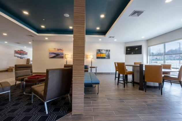 TownePlace Suites by Marriott Clinton - Photo3