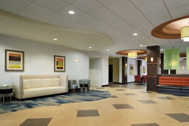 Holiday Inn Express & Suites Knoxville-Clinton - Photo3