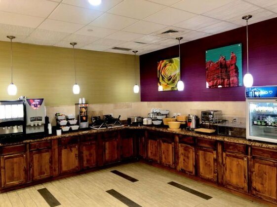 Best Western Cannon AFB - Photo5