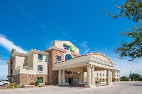 Holiday Inn Express & Suites Clovis