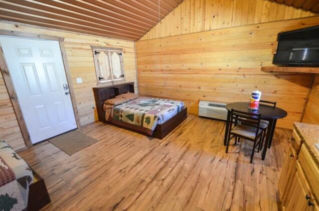 Elite Cabins and RV Park - Photo3