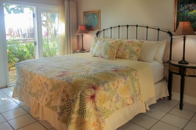 Beach Place Guesthouses - Photo4