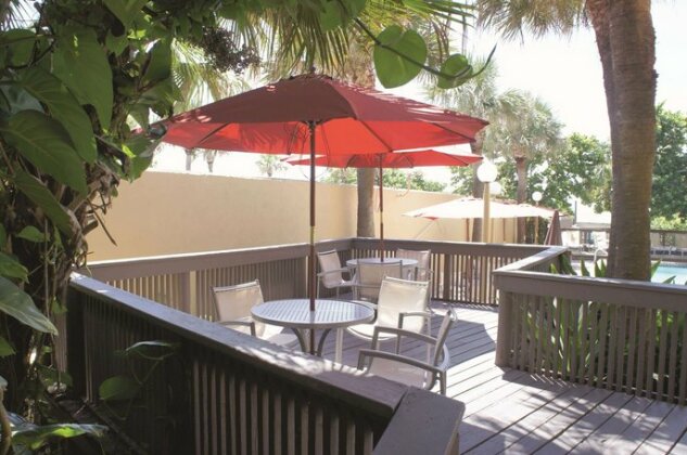 La Quinta Inn & Suites Cocoa Beach Oceanfront - Photo4