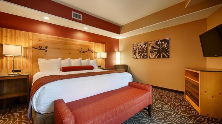 Best Western Premier Ivy Inn & Suites - Photo5