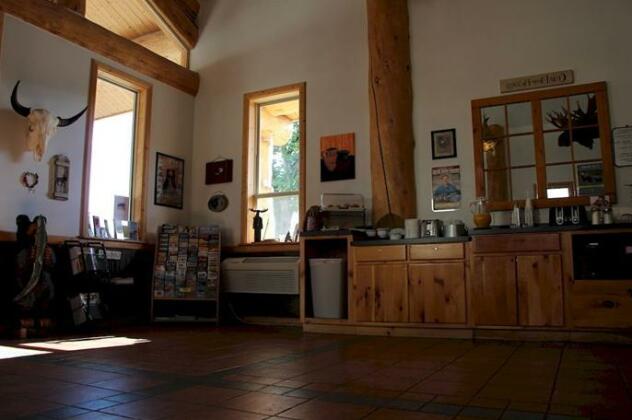 Moose Creek Lodge & Suites - Photo3