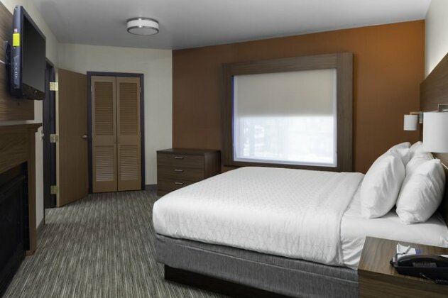 Holiday Inn Express Hotel & Suites Coeur D'Alene I-90 Exit 11 - Photo5