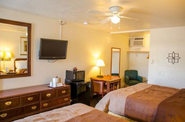 Budget Inn & Suites Colby - Photo4