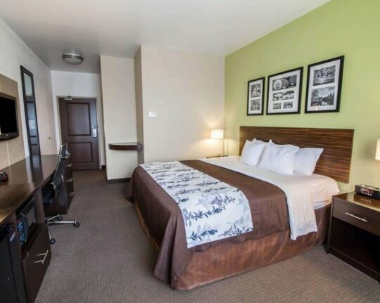 Sleep Inn & Suites Colby - Photo2