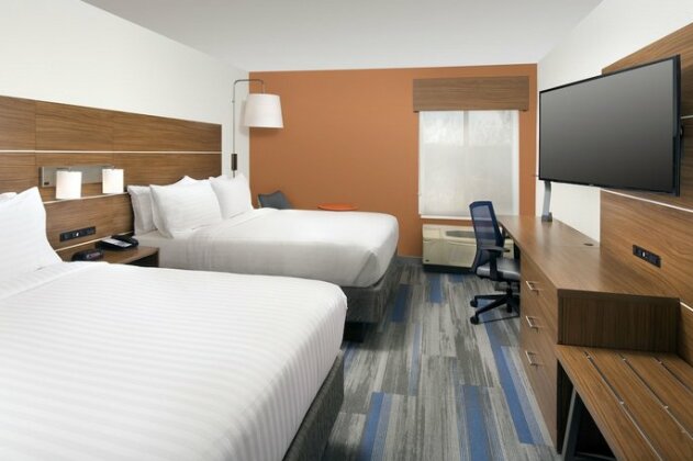 Holiday Inn Express & Suites - College Park-University Area - Photo5