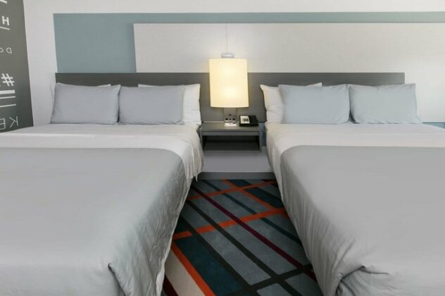 TRYP by Wyndham College Station - Photo2