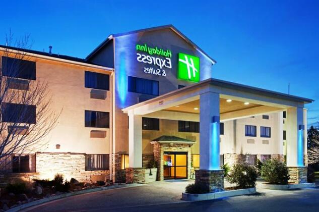 Holiday Inn Express & Suites Colorado Springs North - Photo4