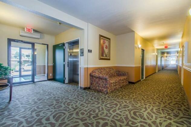 InTown Suites Extended Stay Colorado Springs - Photo2