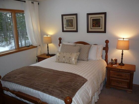 Meadow Lake View Bed and Breakfast - Photo2