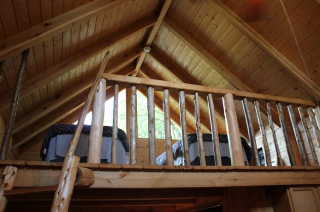 Kozy Haven Log Cabin Rentals - Photo5