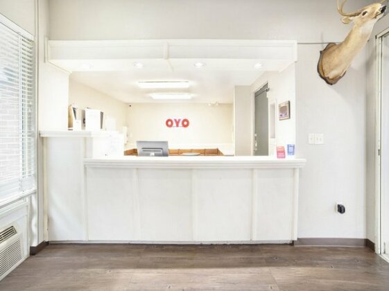 Econo Lodge Inn & Suites Fort Jackson Area - Photo3