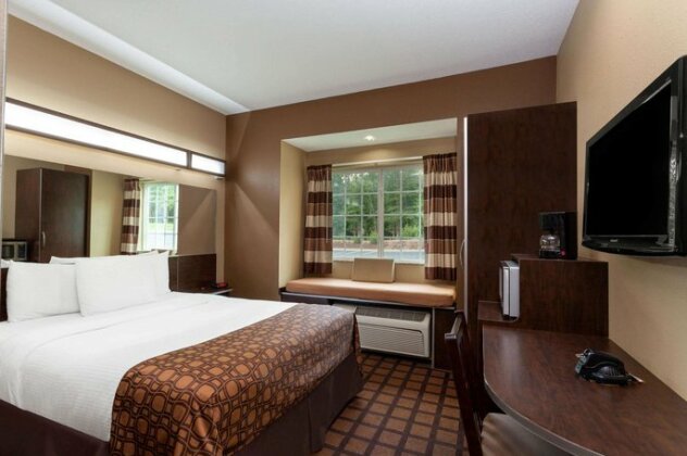 Microtel Inn & Suites by Wyndham Columbia - Photo4