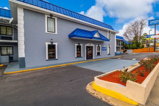 Rodeway Inn & Suites Fort Jackson - Photo3